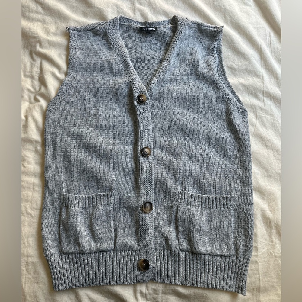 Gray Sweater with Cozy Knit Design